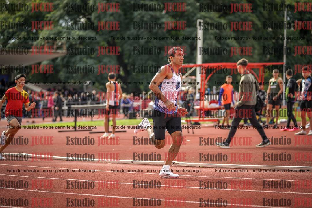 Fotos de los 400 m llanos de varones