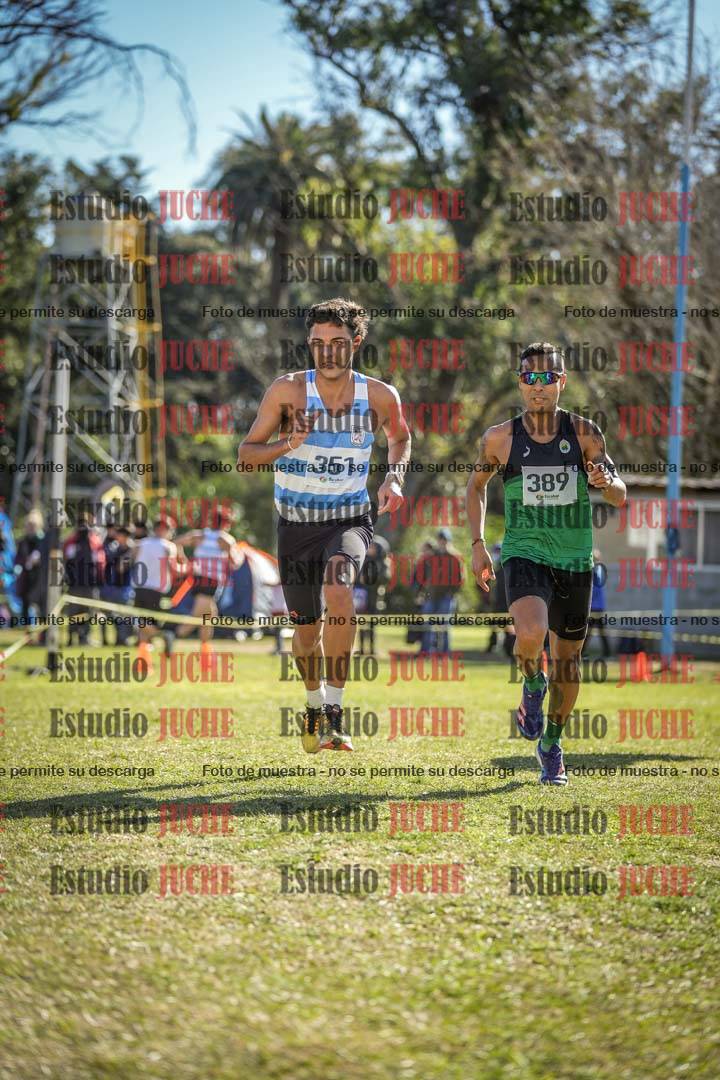Fotos de la llegada del cross de 8000 m