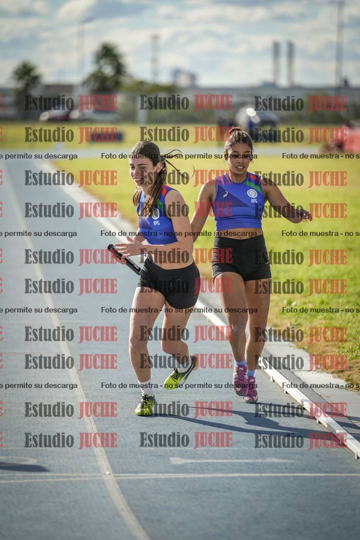 Fotos de las postas 4x400 m llanos de mujeres