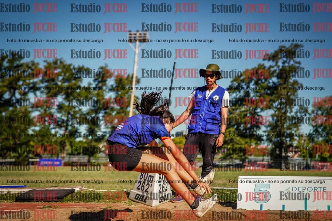 Fotos del salto triple de mujeres y varones - tablas de 8 - 11 - 13
