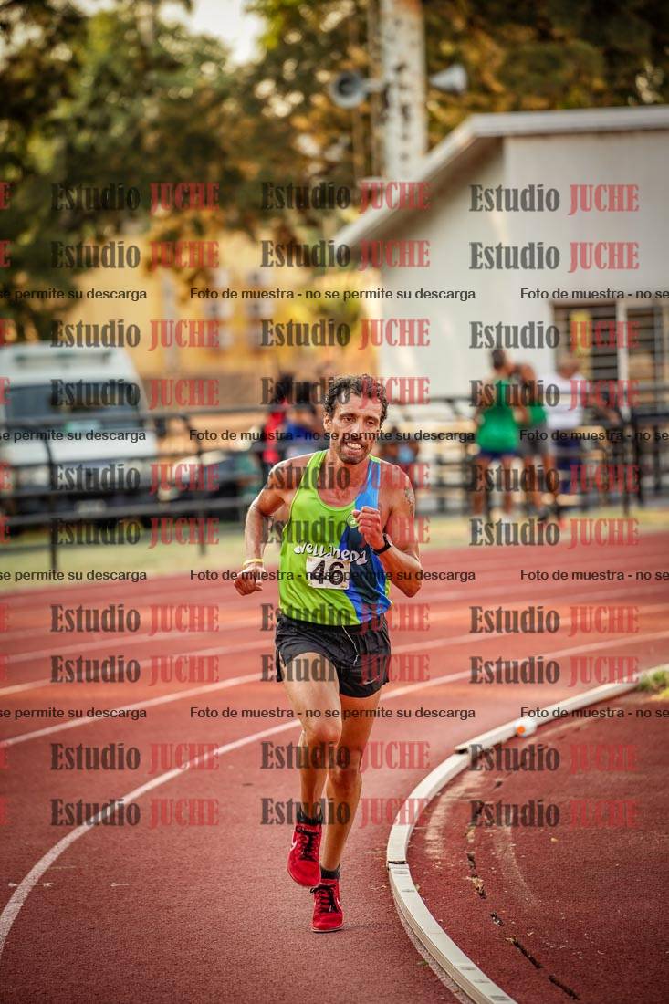 Fotos de los 5000 m llanos de mujeres y varones