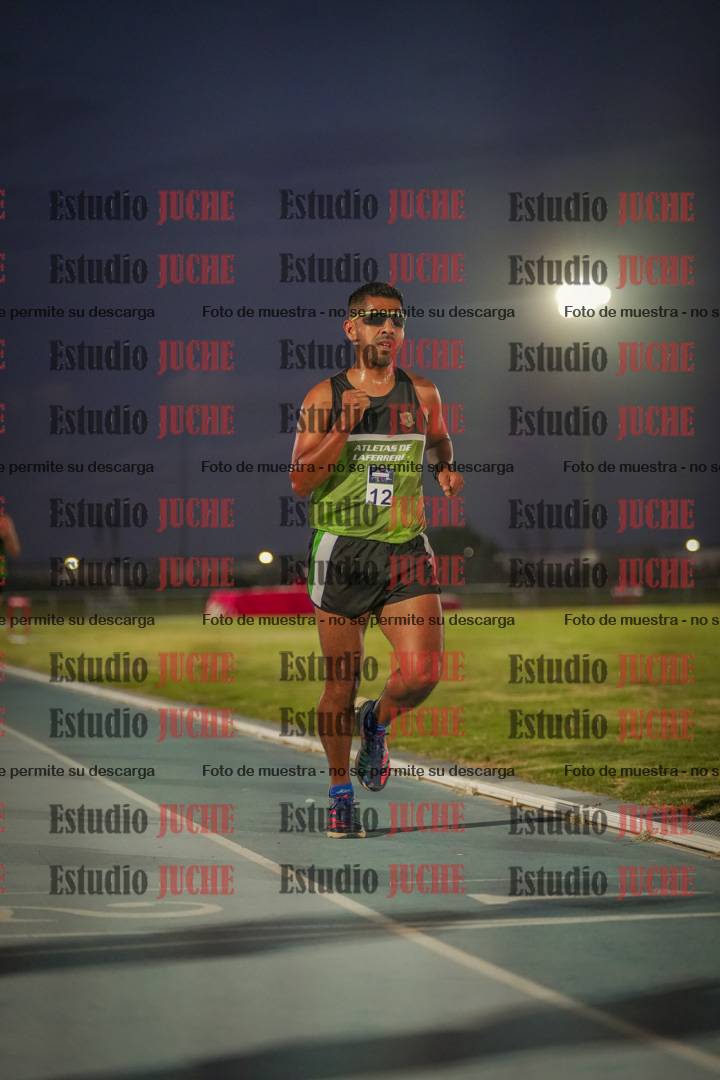 Fotos de los 3000 m llanos de varones