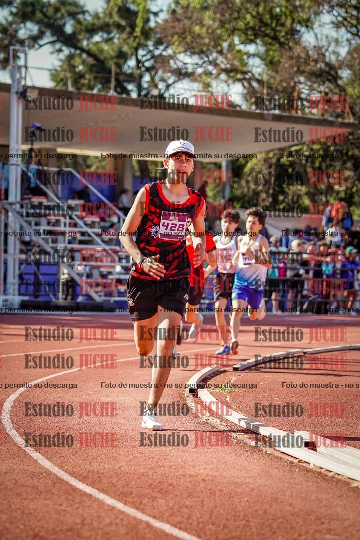 Fotos de los 600 m llanos de varones