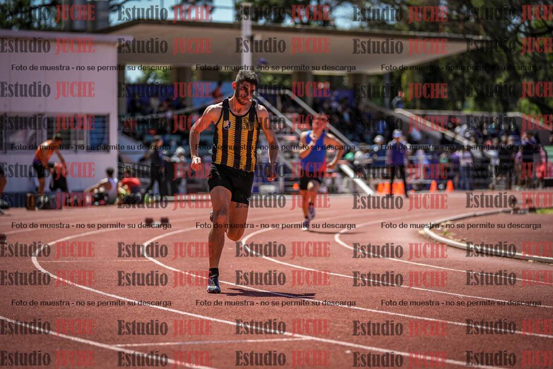 Fotos de los 400 m llanos de varones