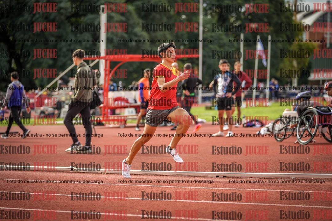 Fotos de los 400 m llanos de varones