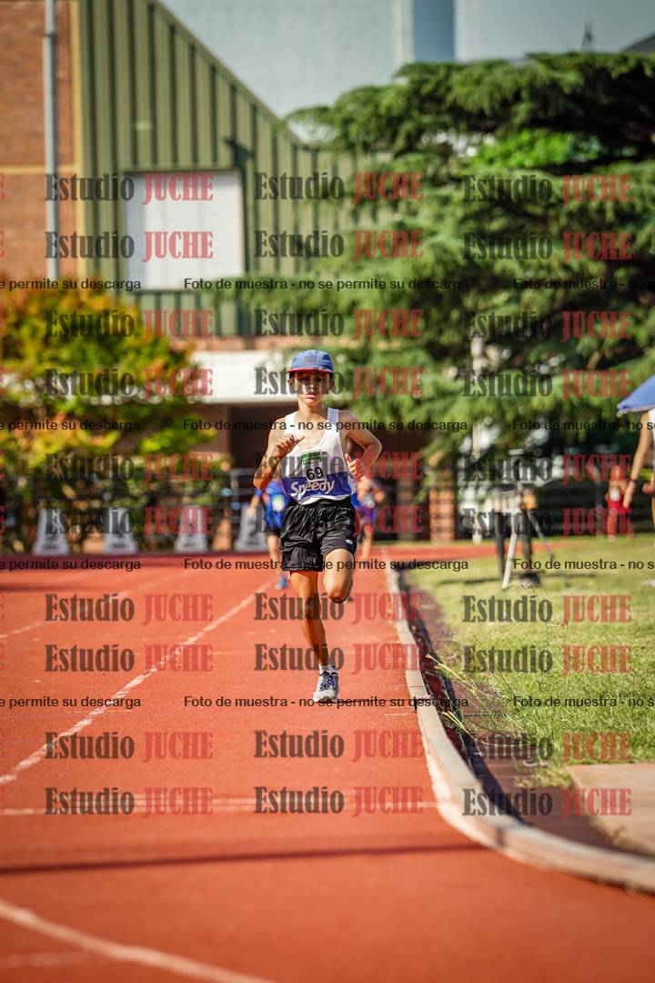 Fotos de los 1000 m llanos de varones
