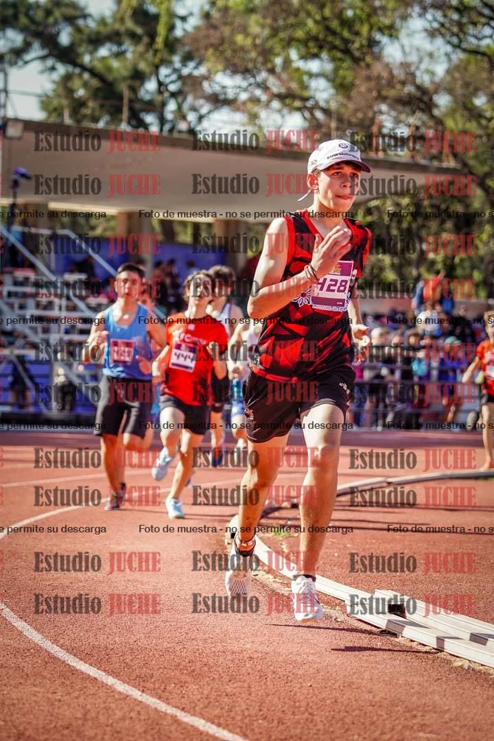 Fotos de los 600 m llanos de varones