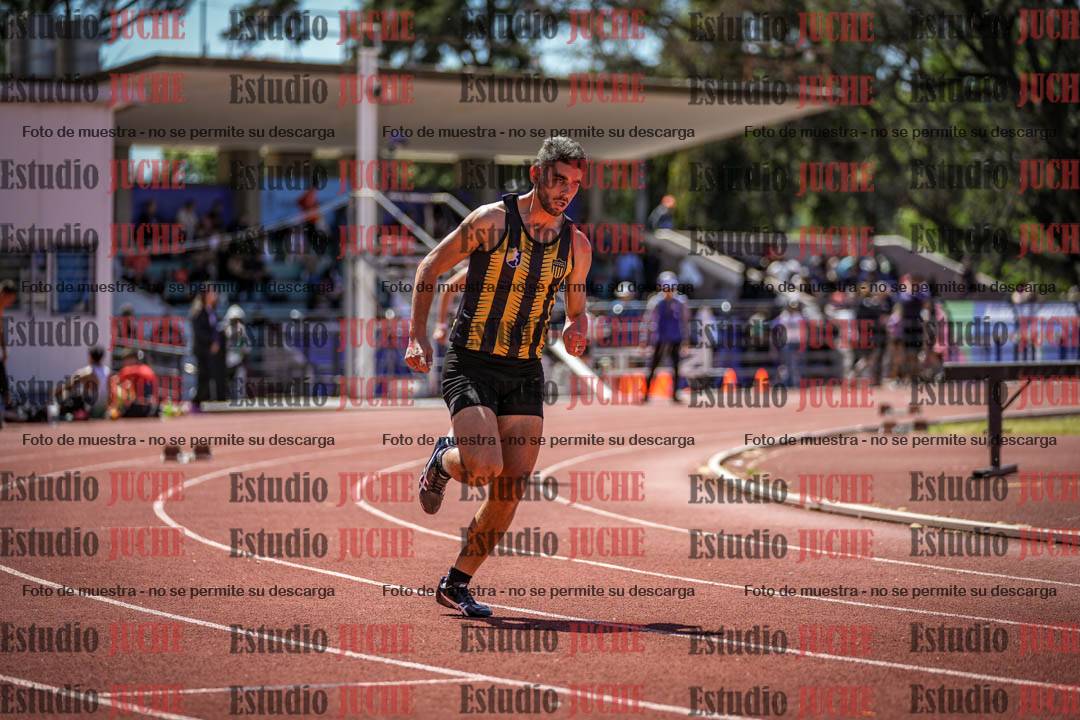 Fotos de los 400 m llanos de varones