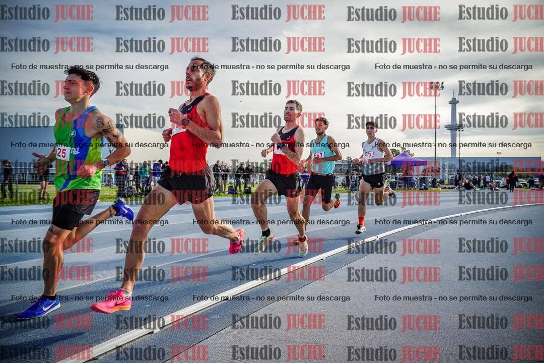Fotos de los 1500 m llanos de varones