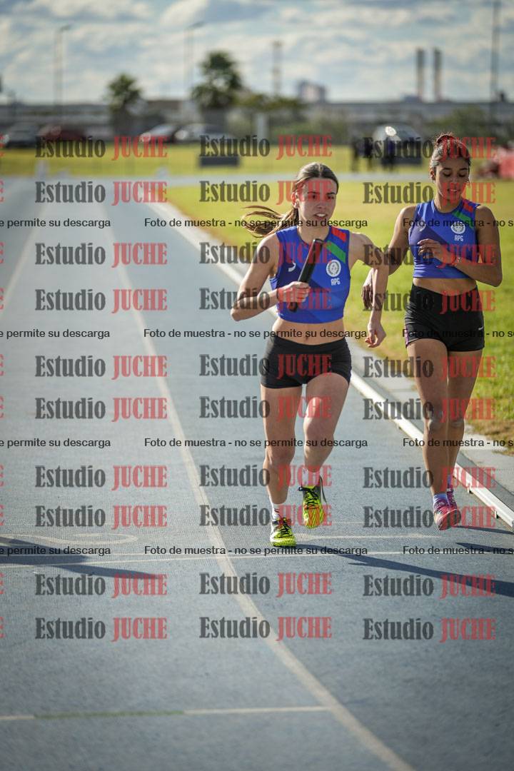 Fotos de las postas 4x400 m llanos de mujeres