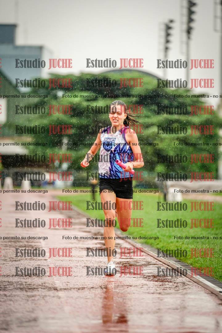 Fotos de las postas 4x400 m de mujeres