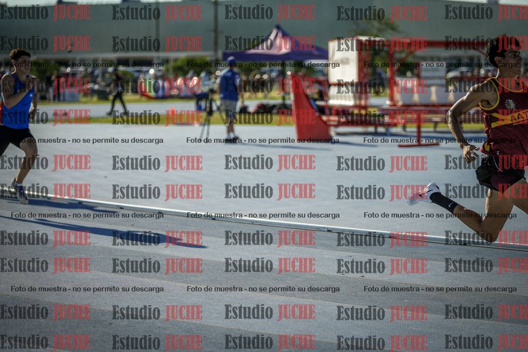 Fotos de los 400 m llanos de varones