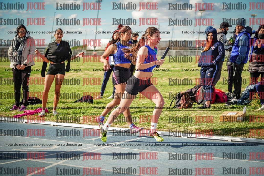Fotos de las postas 4x400 m llanos de mujeres