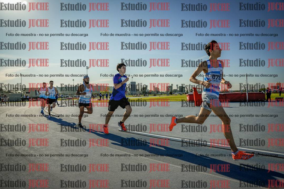 Fotos de los 1500 m llanos de varones
