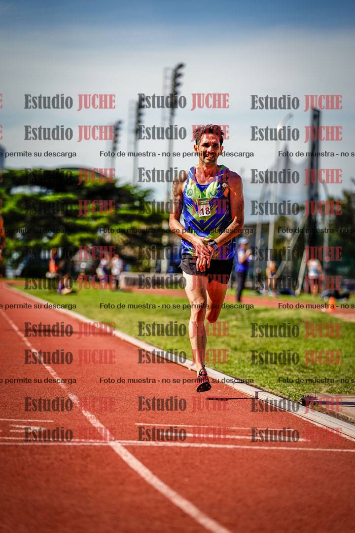 Fotos de los 5000 m llanos de mujeres y varones
