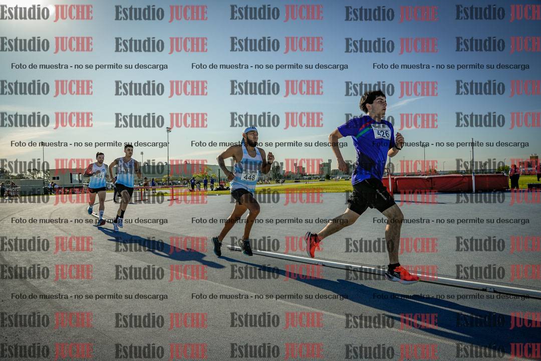 Fotos de los 1500 m llanos de varones