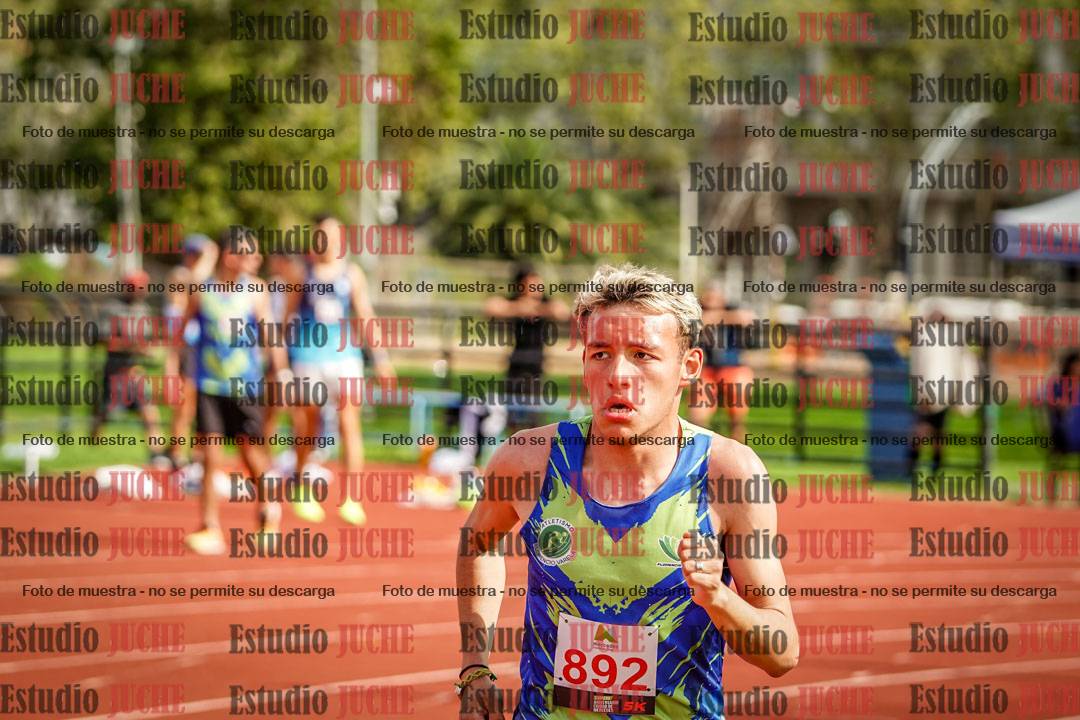 Fotos de los 3000 m llanos de varones