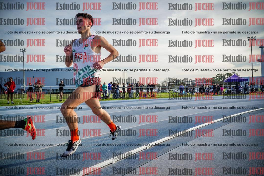 Fotos de los 1500 m llanos de varones