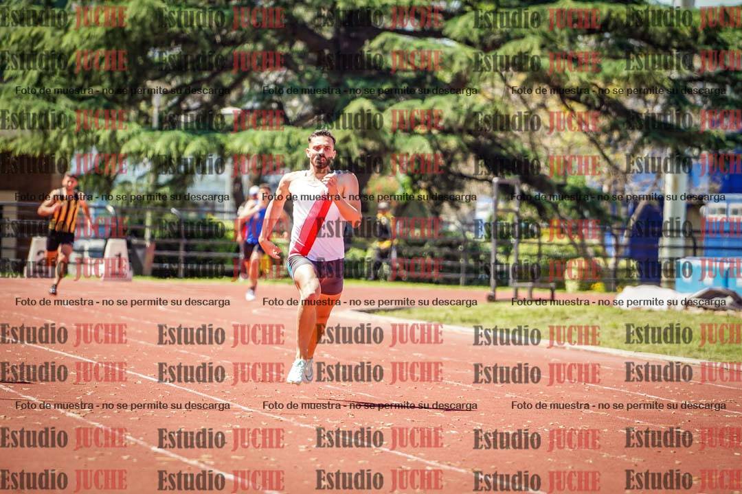 Fotos de los 400 m llanos de varones