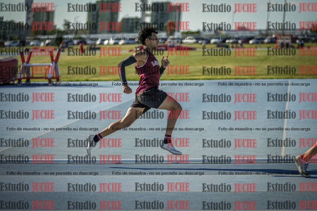 Fotos de los 400 m llanos de varones