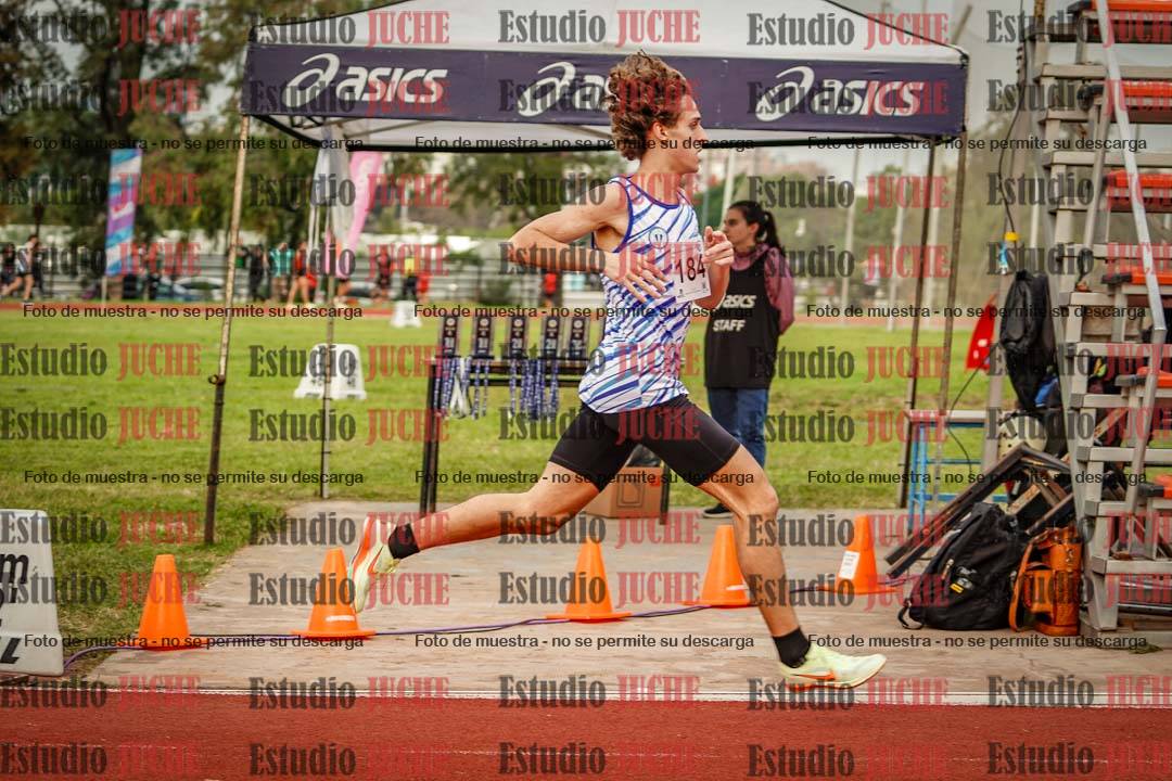 Fotos de los 1500 m llanos de varones