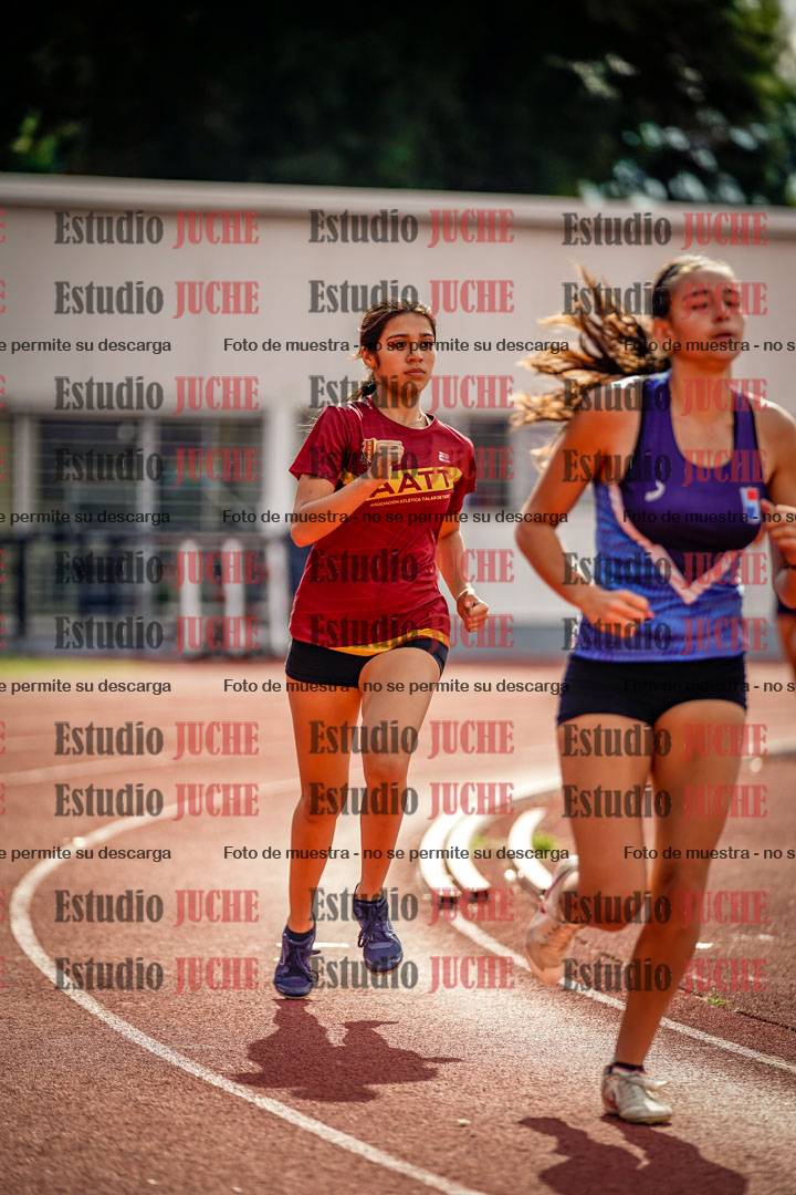 Fotos de los 800 m llanos de mujeres - hepta 7