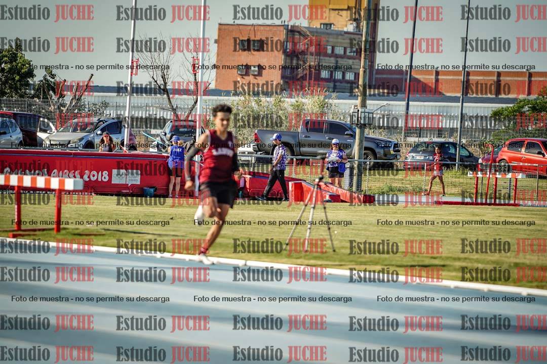 Fotos de los 400 m llanos de varones