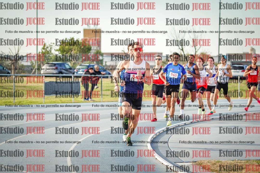 Fotos de los 1500 m llanos de varones