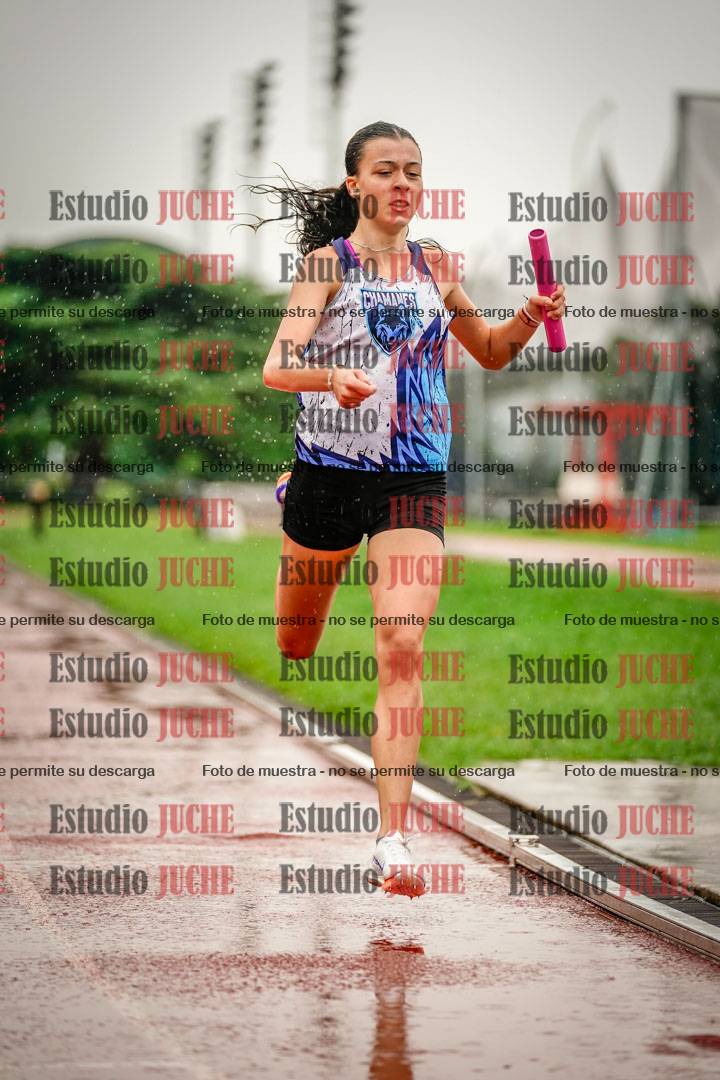 Fotos de las postas 4x400 m de mujeres