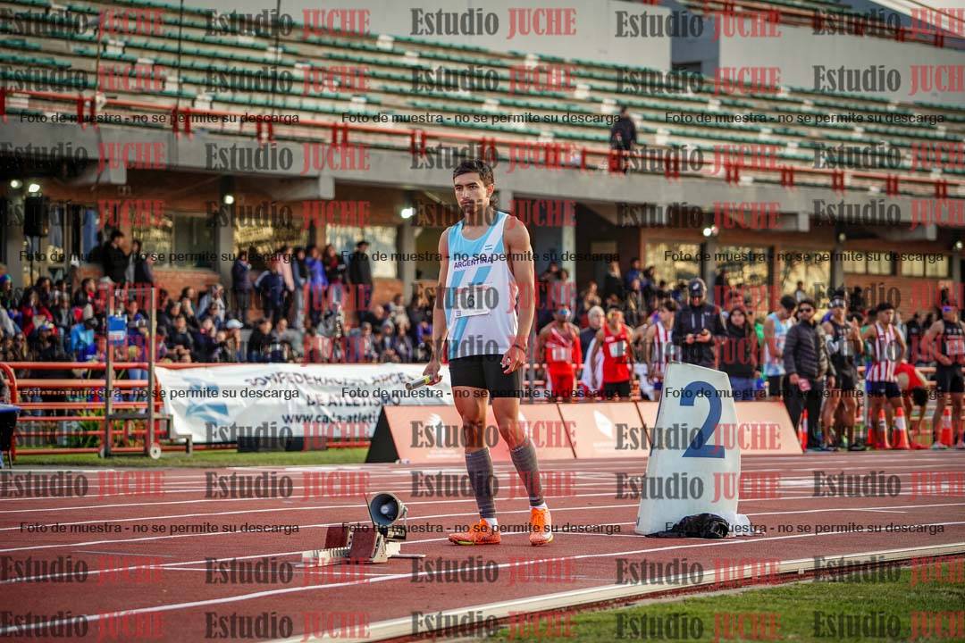 Fotos de los relevos 4x400 m de varones