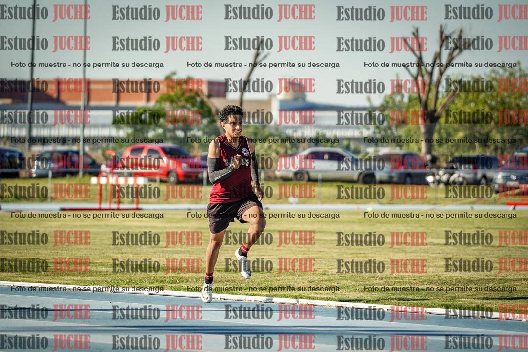 Fotos de los 400 m llanos de varones