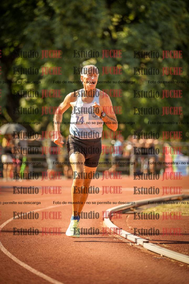 Fotos de los 800 m llanos de varones