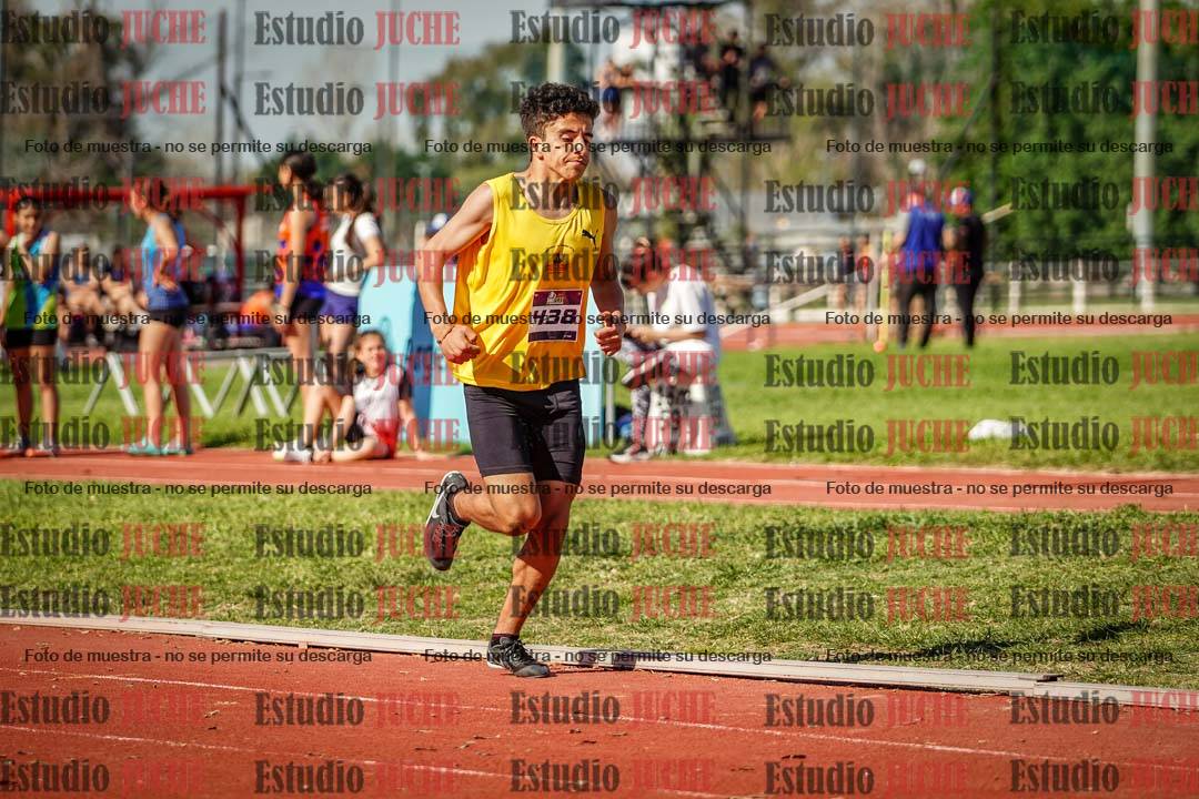 Fotos de los 600 m llanos de varones
