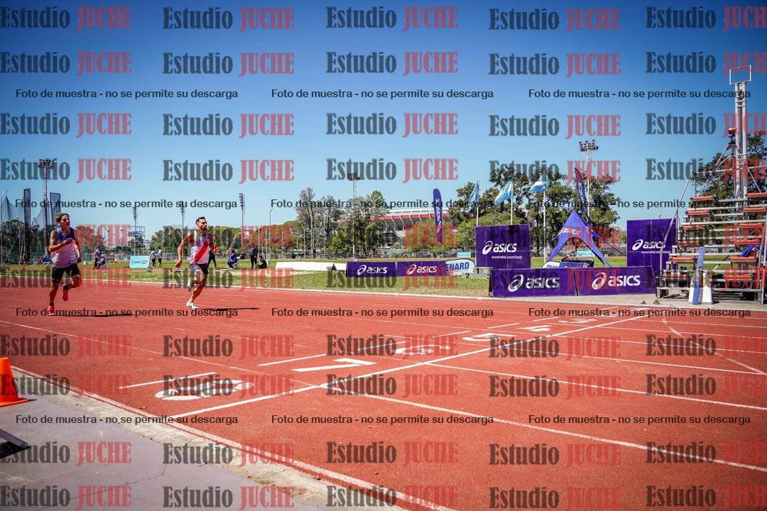 Fotos de los 400 m llanos de varones