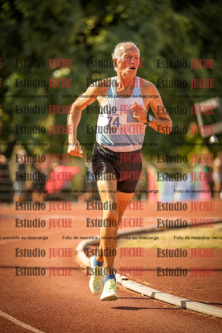 Fotos de los 800 m llanos de varones