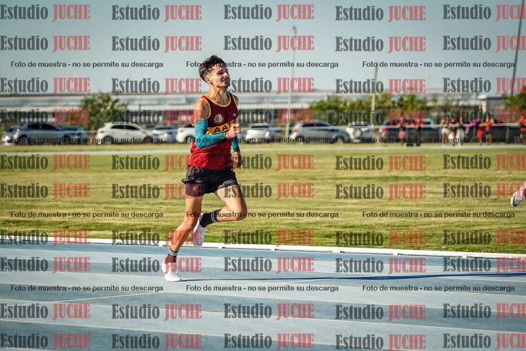 Fotos de los 400 m llanos de varones