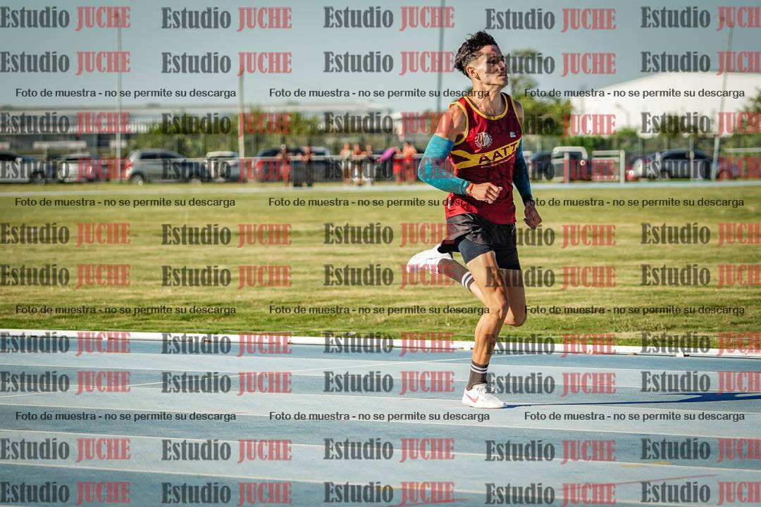 Fotos de los 400 m llanos de varones