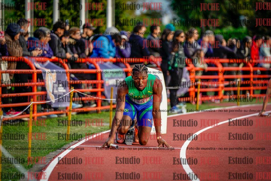 Fotos de los relevos 4x400 m de varones