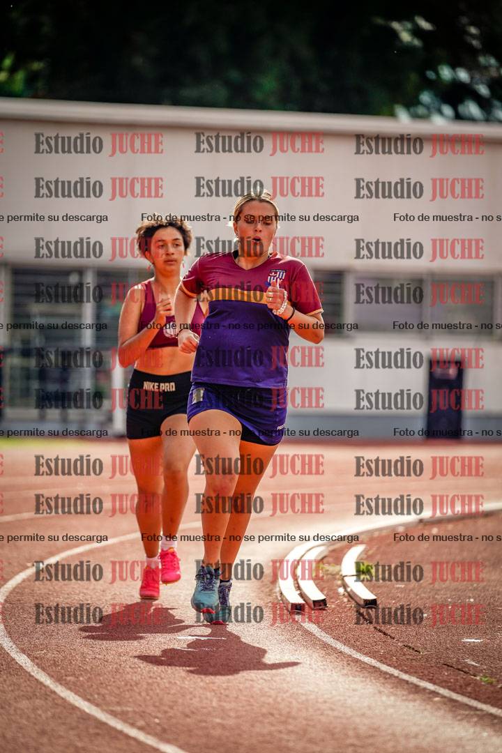 Fotos de los 800 m llanos de mujeres - hepta 7