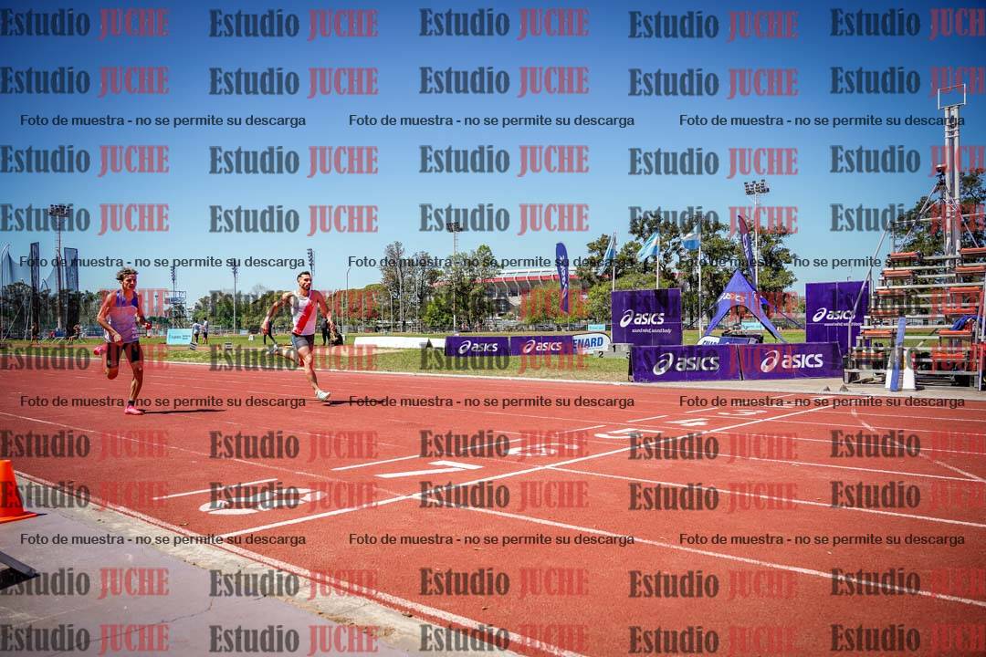Fotos de los 400 m llanos de varones