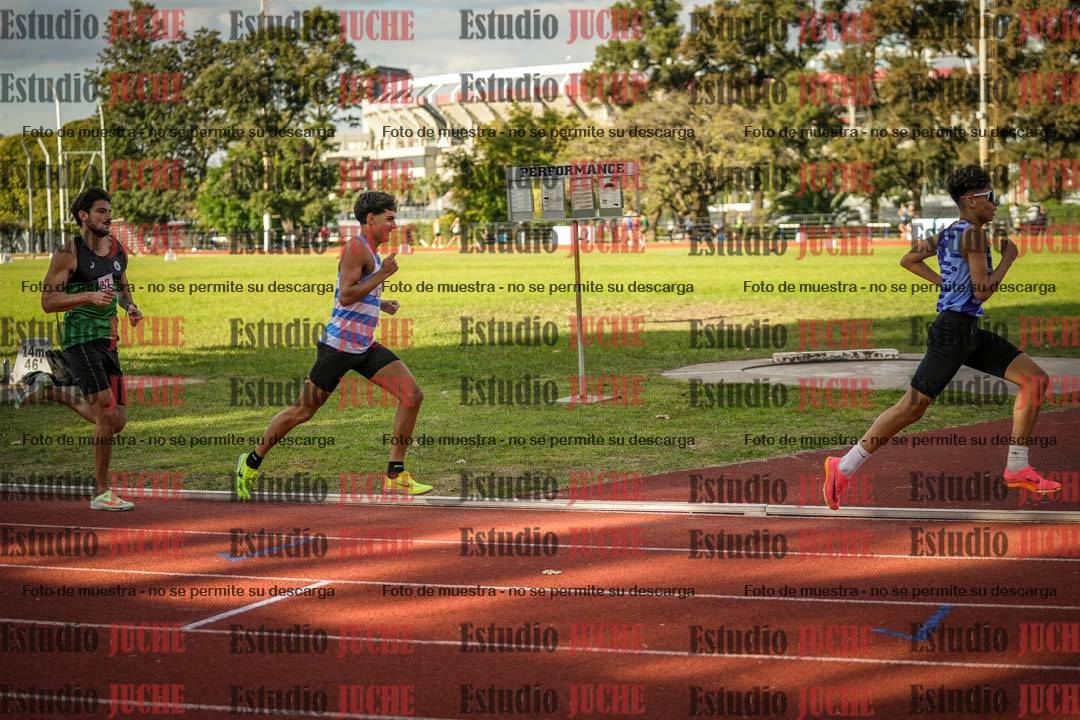 Fotos de los 1500 m llanos de varones