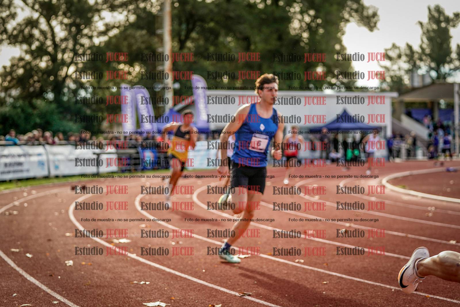 Fotos de los 400 m con vallas de varones