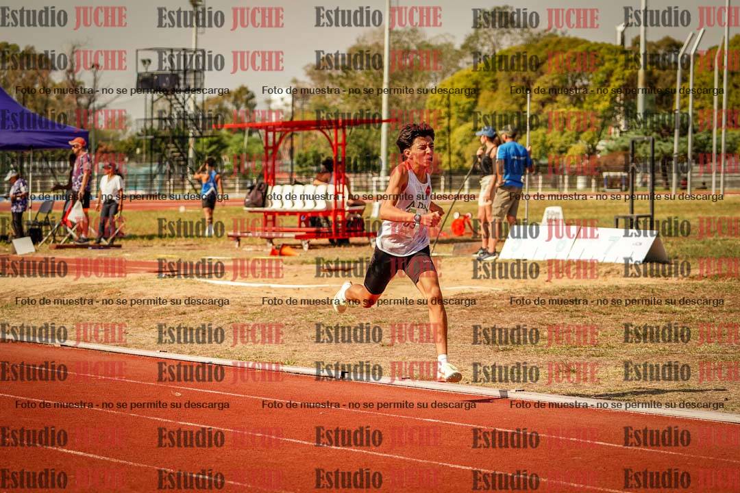 Fotos de los 800 m llanos de varones