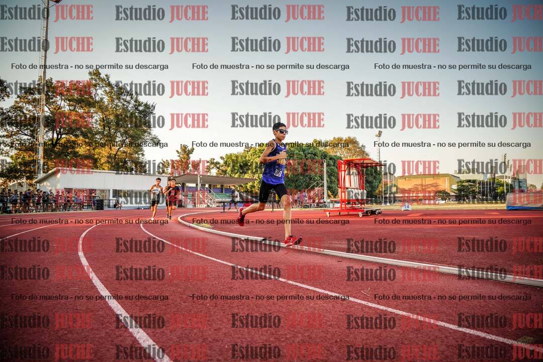 Fotos de los 2400 m llanos de varones