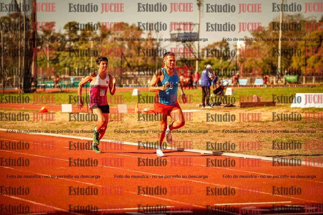 Fotos de los 800 m llanos de varones