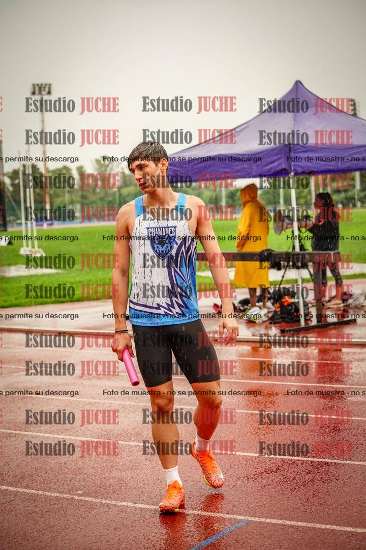 Fotos de las postas 4x400 m de varones