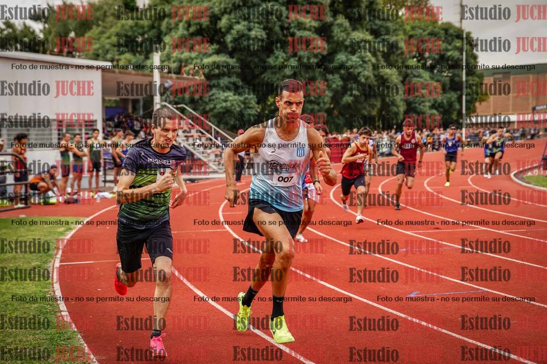Fotos de los 800 m de varones