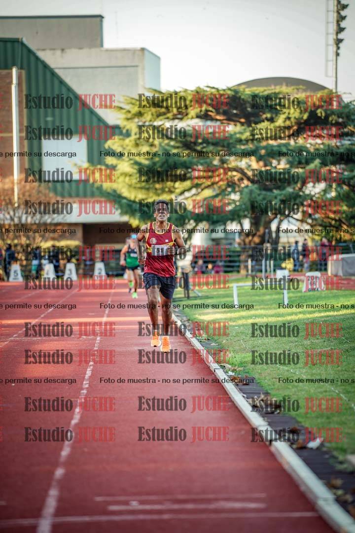 Fotos de los 3000 m llanos de varones