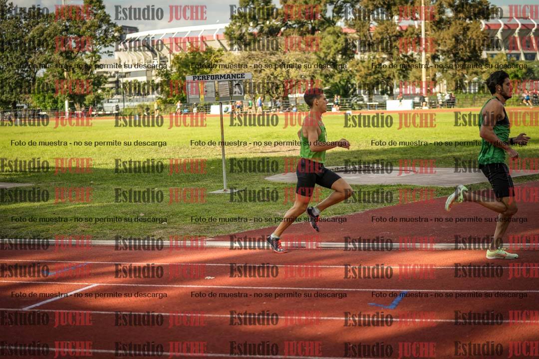 Fotos de los 1500 m llanos de varones