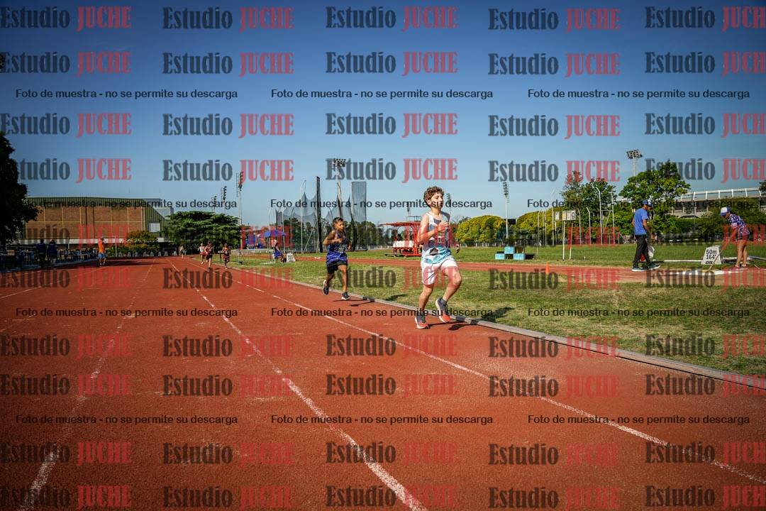 Fotos de los 1000 m llanos de varones